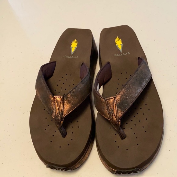Brand new without tags Volatile size 9